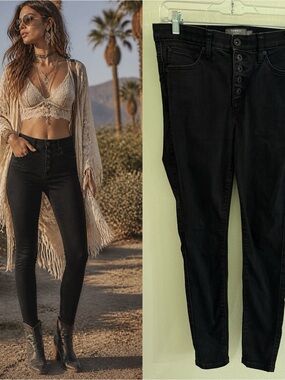 Torrid Bombshell Skinny Jeans Black High Rise Button Fly Raw Hem Stretch Size 10